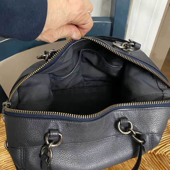 Coach purse - Picture 3 of 4